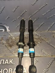 Амортизаторы передние на Toyota Land Cruiser 200 original